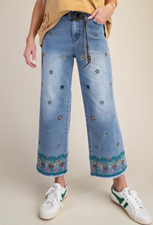 EMBROIDERY DETAILING STRETCH DENIM PANTS