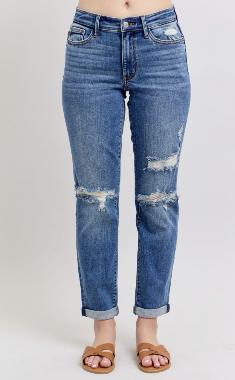 JUDY BLUE MID-RISE Boyfriend Fit W/ Destroy