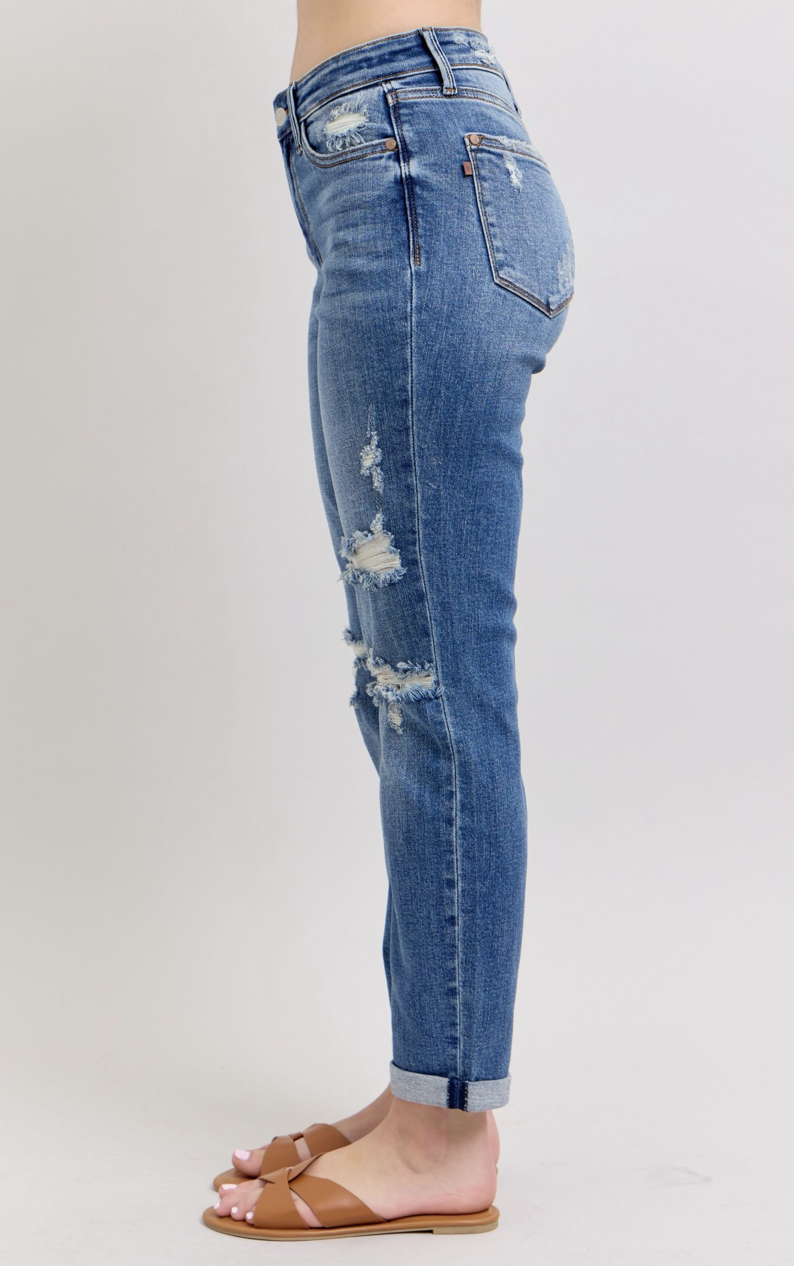 JUDY BLUE MID-RISE Boyfriend Fit W/ Destroy