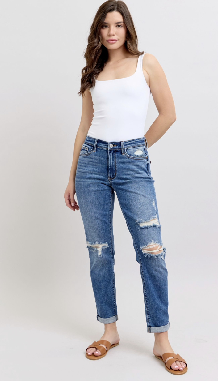 JUDY BLUE MID-RISE Boyfriend Fit W/ Destroy