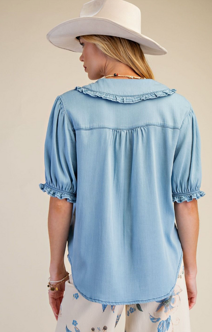 BUTTON DOWN WASHED DENIM SHIRT